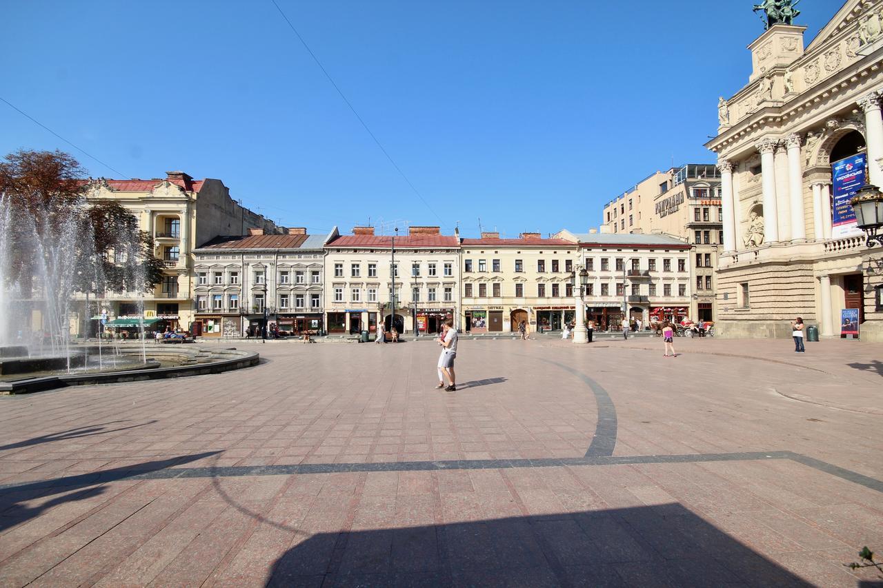 Romantik Luxsovsky Svobode 39 Vivaldi Four Seasons Suitte Daire Lviv Dış mekan fotoğraf